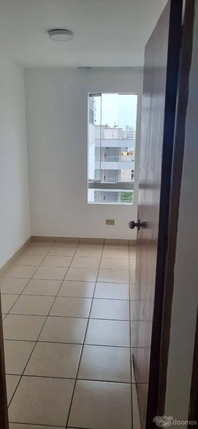 DEPARTAMENTO EN AV. BRASIL EN VENTA — foto 4