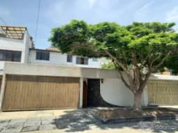 Venta amplia casa San Borja Sur al precio mas bajo del mercado /NO CORREDORES