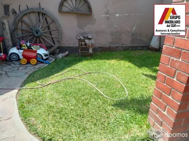 Vendo casa de 248 m² en Urb. Bancarios Chincha — foto 8