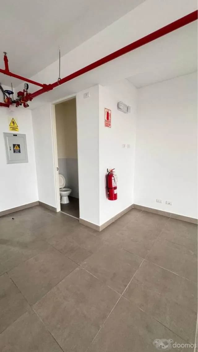 VENTA DE OFICINA EN ESTRENO — foto 8