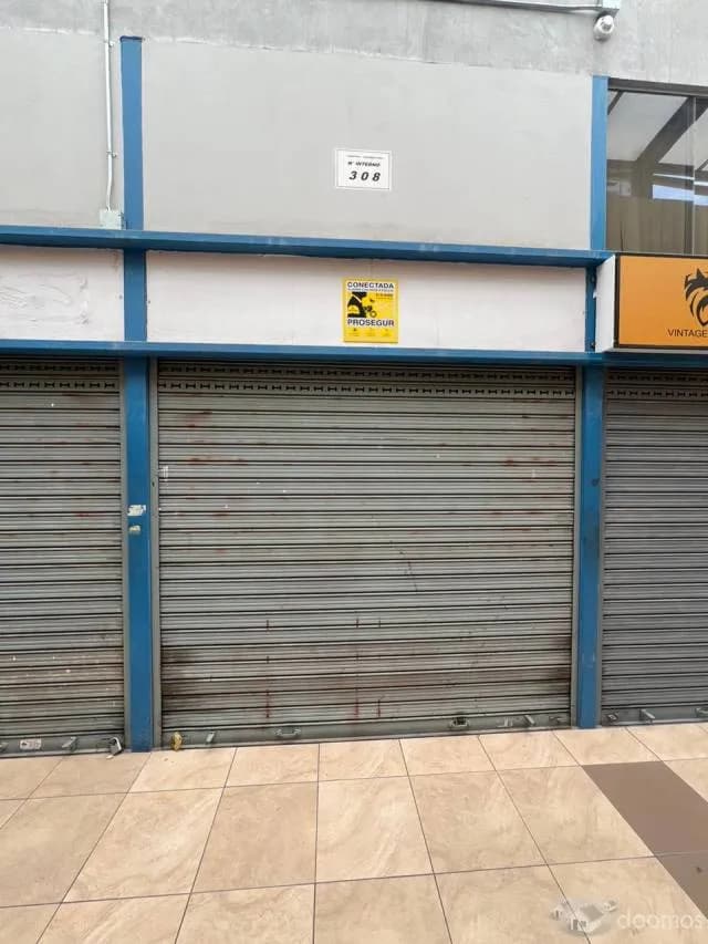 TIENDA EN PLAZA TEC — foto 1