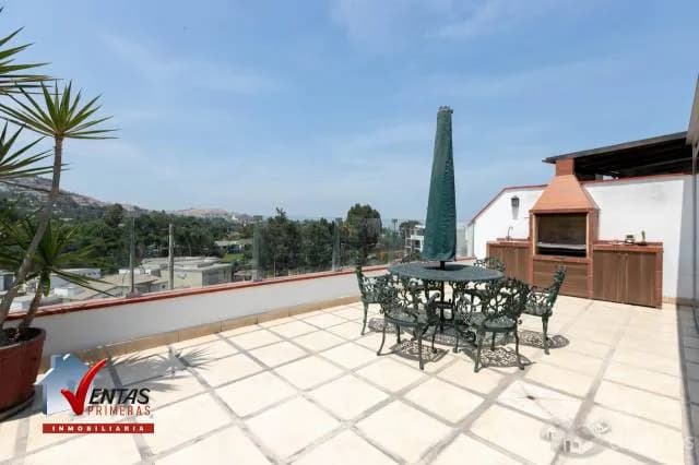 VENTA DPARTAMENTO DUPLEX EN ESQUINA EN SURCO CON VISTA A CASUARINAS — foto 2