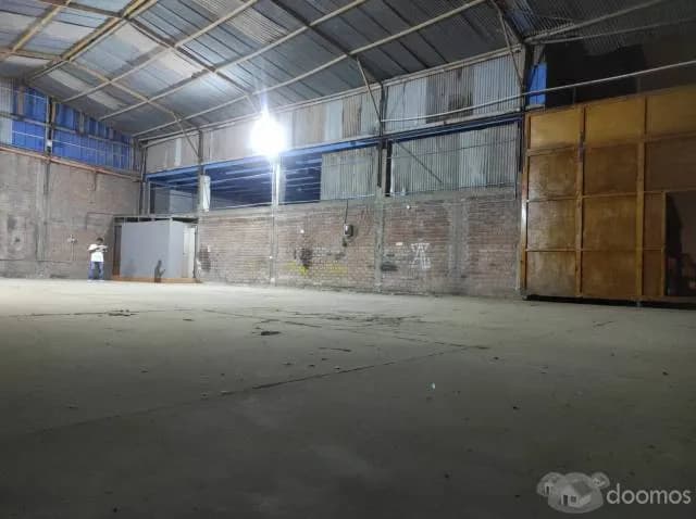 ALQUILO LOCAL INDUSTRIAL 300 M2 VES — foto 1