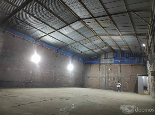 ALQUILO LOCAL INDUSTRIAL 300 M2 VES — foto 3
