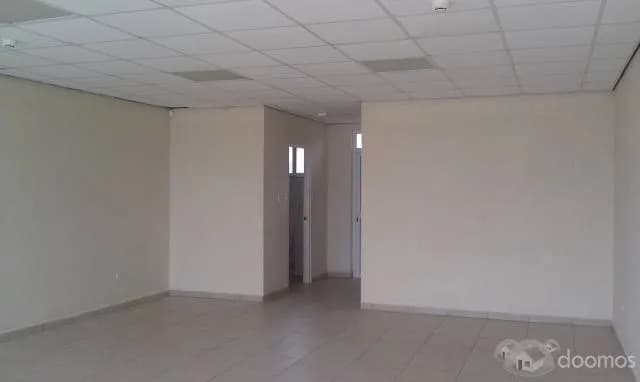 CASA COMERCIAL Y AVENIDA PRINCIPAL DE LA CIUDAD DE TACNA — foto 4