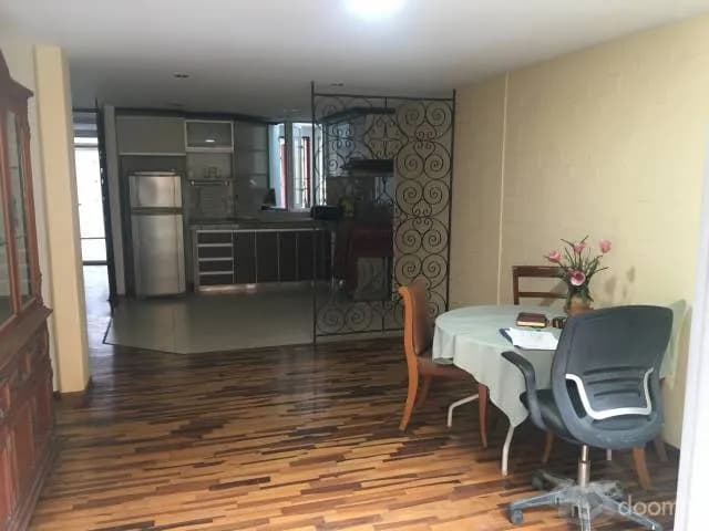 AMPLIA CASA EN MAYORAZGO — foto 3