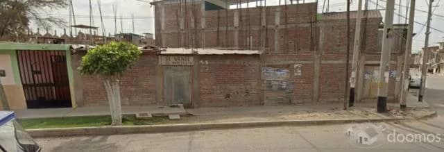 VENTA DE CASA EN ZONA CENTRICA DE SULLANA — foto 2