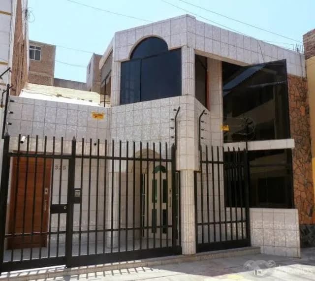 VENDO CASA EN CHICLAYO  US$270,000 NEGOCIABLE! — foto 1