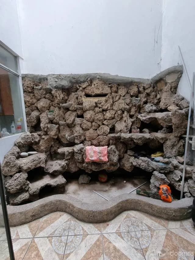 Amplia Casa en Venta en Los Olivos — foto 2