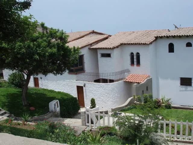 VENTA DE CASA DE PLAYA EN ANCÓN — foto 2
