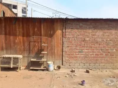 REMATE DE TERRENO CON CASA PREFABRICADA (Dos cuartos)