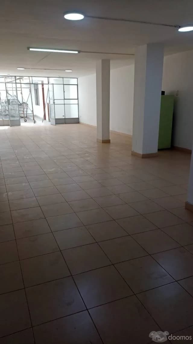 LOCAL COMERCIAL EN AV. MALECON CHECA — foto 2