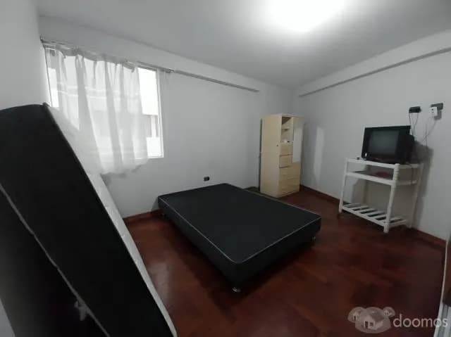 vendo departamento URB.El Golf — foto 2