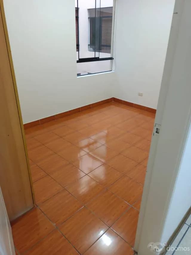 Alquilo Amplio Departamento — foto 5