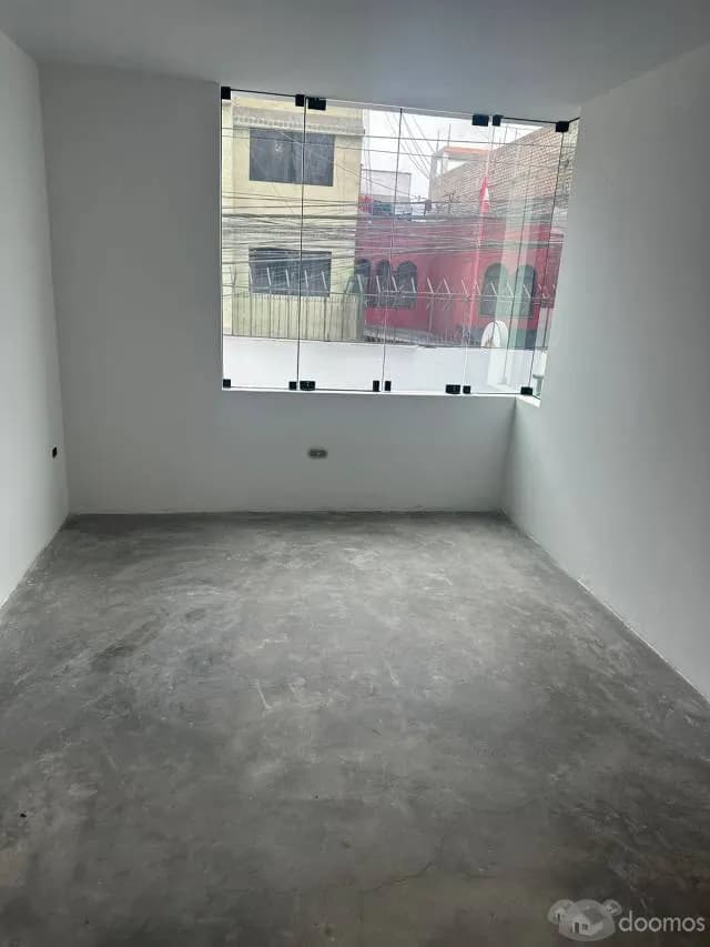 SE VENDE CASA DE 126 M2 EN LOS OLIVOS — foto 4