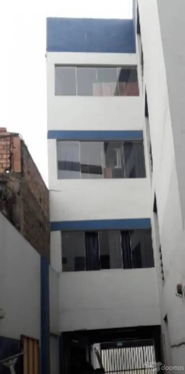 En venta Local Comercial en San Miguel - 4 Pisos Más Azotea — foto 1