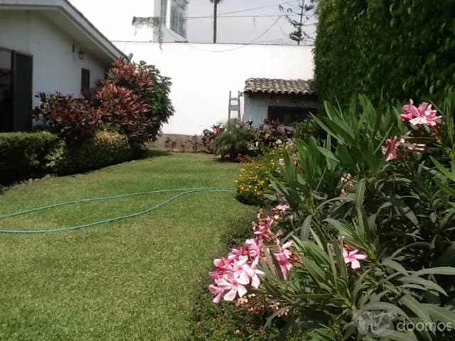 VENTA CASA LAS LAGUNAS-LA  MOLINA 4 DORMITORIOS — foto 2