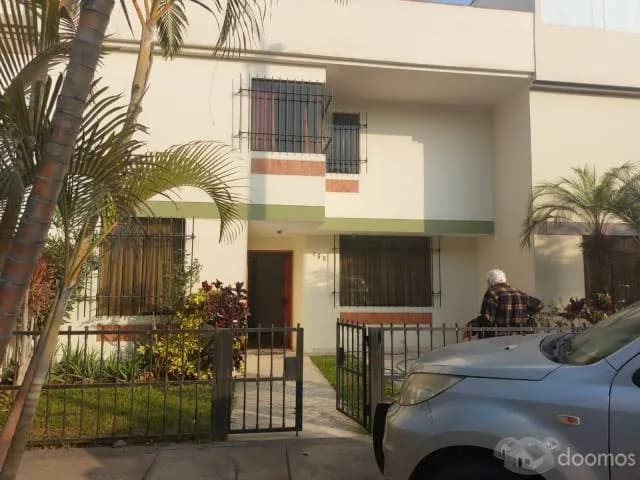 ALQUILO HERMOSA CASA DE TRES PISO — foto 1