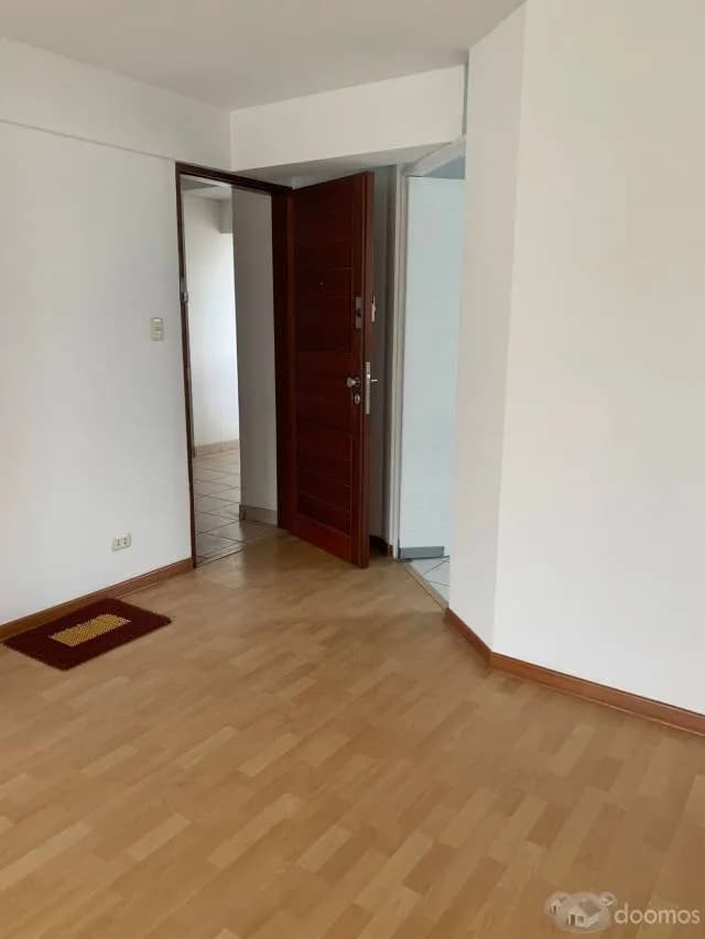 VENTA DE DEPARTMENTO FRENTE A AV SAN BORJA SUR — foto 1
