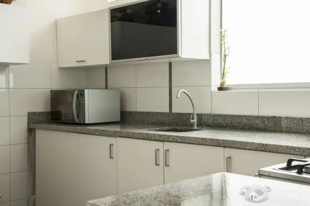 VENDO DUPLEX 220m2 AREA TOTAL 165 AREA TECHADA - MONTERRICO CERCA UPC — foto 2