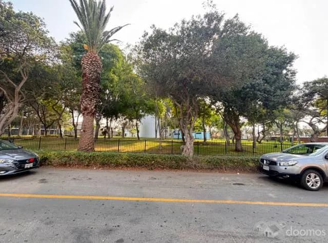 Venta de Departamento en 1er Piso, con Espacio Terraza, y Estacionamiento — foto 2