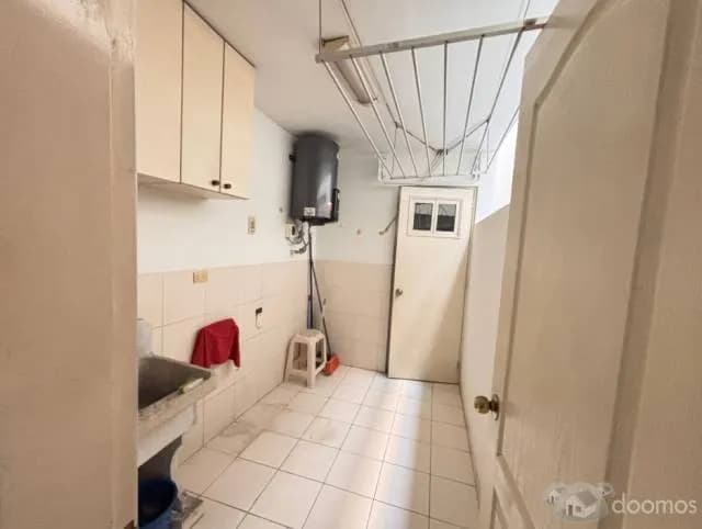 Venta de Departamento en 1er Piso, con Espacio Terraza, y Estacionamiento — foto 5