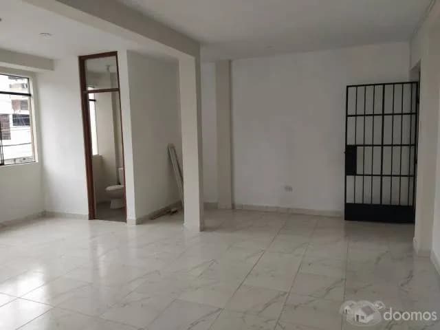 Oficina en pleno centro a  pocos metros de Av. Sanchez Cerro — foto 1
