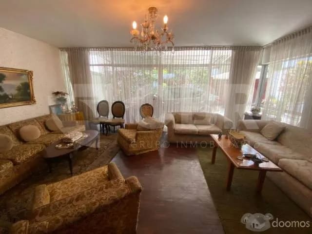 VENTA CASA EN MIRAFLORES — foto 1