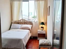 San Miguel alquilo habitacion full amoblada ventana a la calle con baño compartido para estudiante mujer cerca Upc Católica s/800