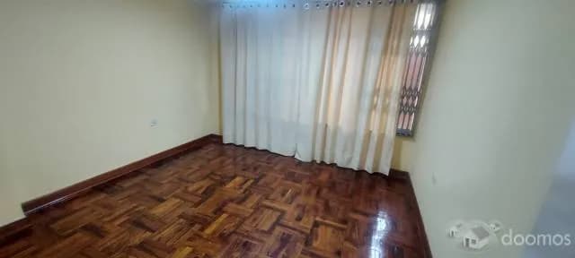 DPTO. 1ER PISO EN VENTA CON COCHERA — foto 4