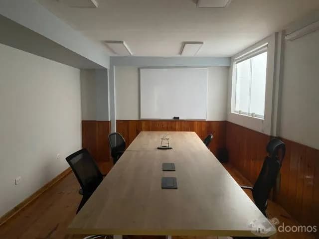 SE ALQUILAN OFICINAS EN URB LAS QUINTANAS. — foto 1