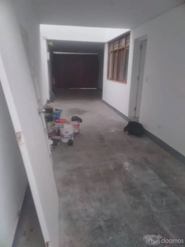 HERMOSA Y BIEN DISTRIBUIDA CASA EN SAN ISIDRO-CÓRPAC. — foto 6