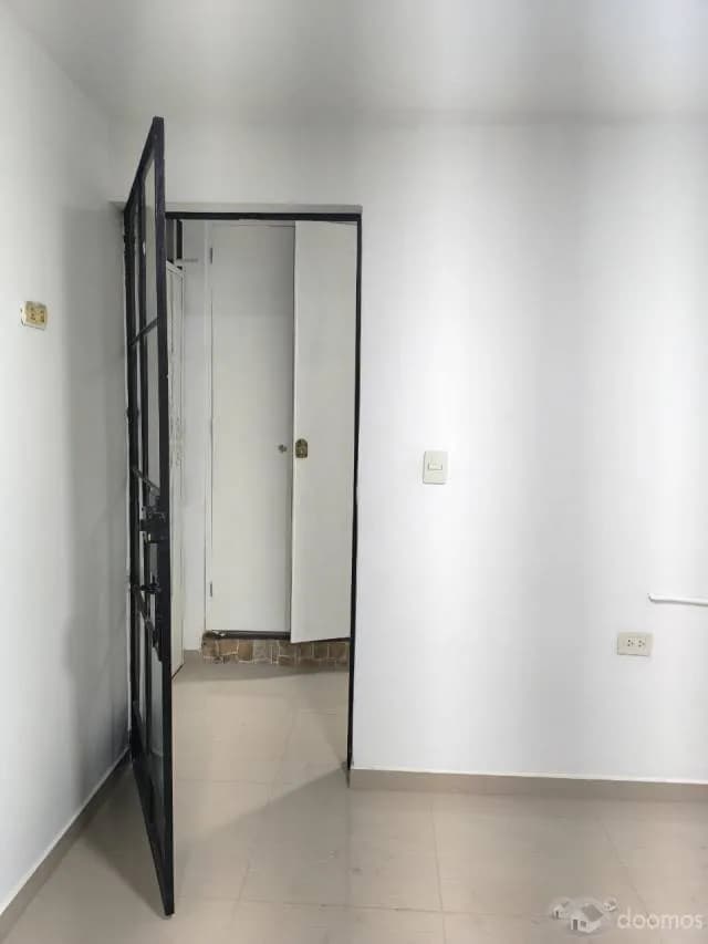 ALQUILO LOCAL COMERCIAL - 27m2 - LOS OLIVOS — foto 4