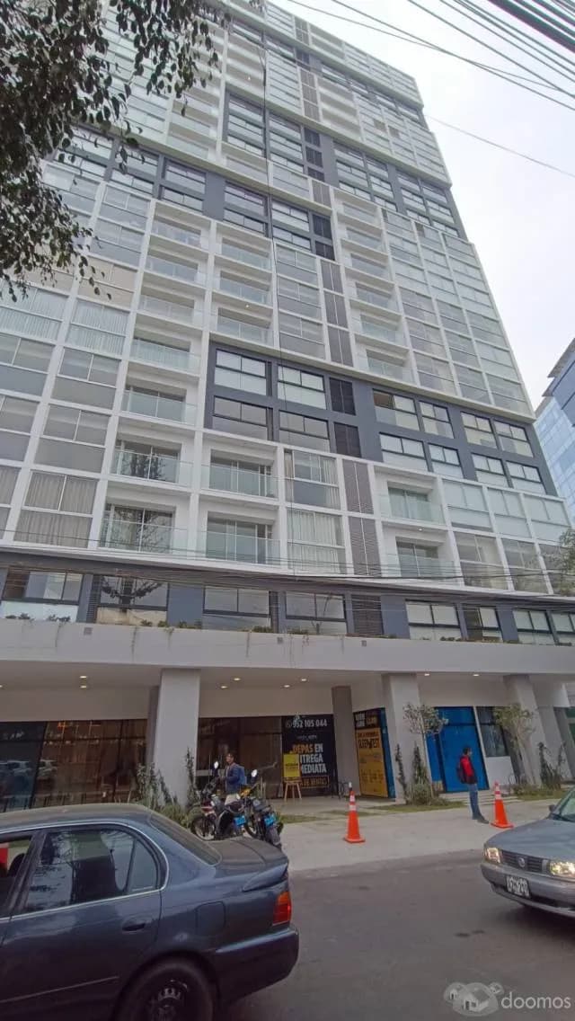 VENTA DE FLAT DE ESTRENO CON VISTA EXTERNA AL HIPODROMO — foto 1