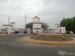 Se alquila casa en el condominio Villa Club,ica.