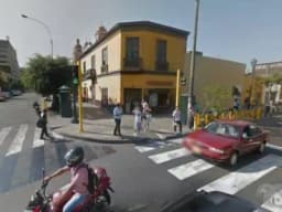ALQUILO LOCAL COMERCIAL PUERTA CALLE EN JR. LAMPA CUADRA 7.