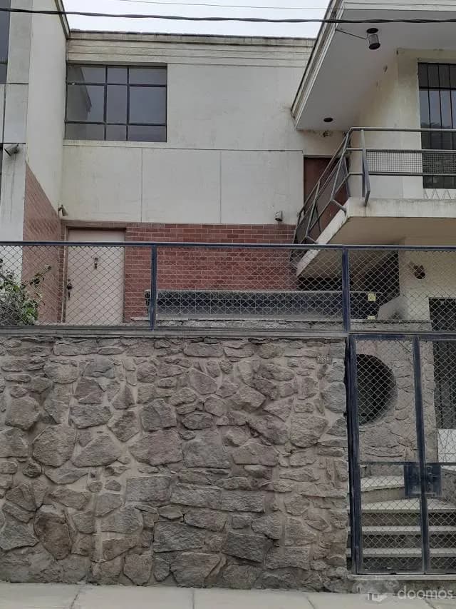 Vendo Casa en Av. Los Robles - Chacalacayo — foto 3