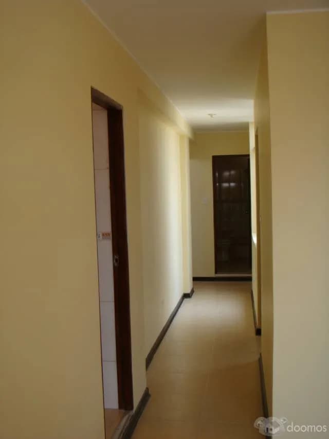 Alquilo Departamento Urb. La Macarena - La Perla — foto 3