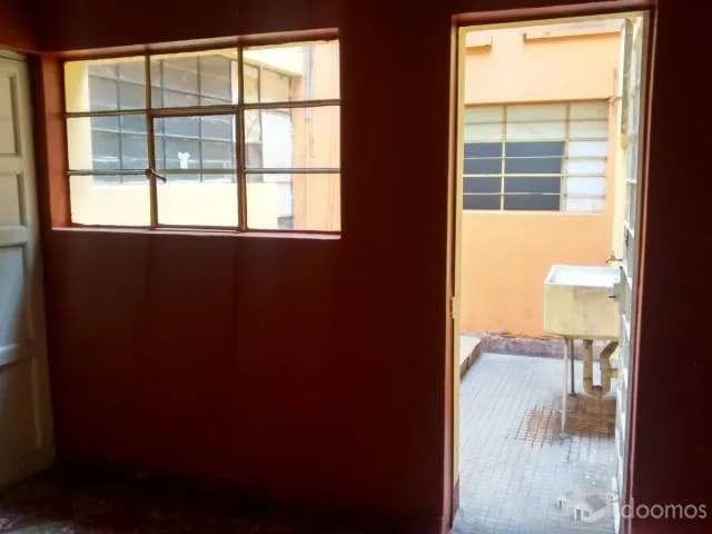VENDO DPTO EN PRIMER PISO 2 DORMITORIOS CON PATIO — foto 5