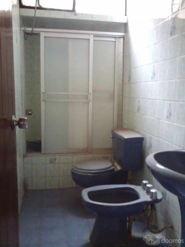 CASA 3 PLANTAS SOBRE AVENIDA COLONIAL — foto 6