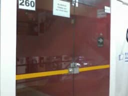 Alquiler de tienda en centro comercial altamente concurrido surco