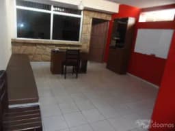SE ALQUILA OFICINA EN SURQUILLO S/.1,800 (INCLUYE AGUA Y LUZ)