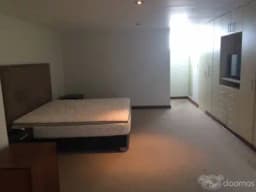Duplex penthouse con vista a la calle, cerca a 2 de Mayo