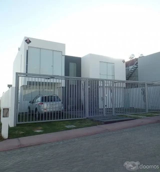 VENDO CASA $700,000 PRECIO TOTALMENTE NEGOCIABLE AMOBLADA — foto 1