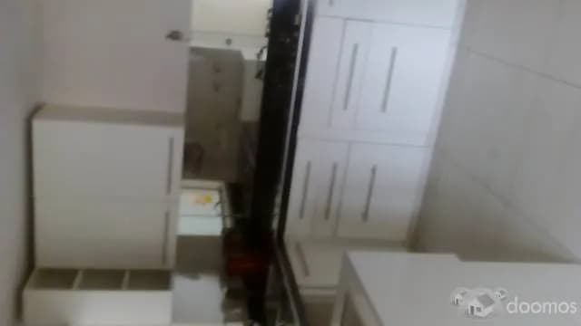 Se alquila habitación para señorita en surco — foto 3