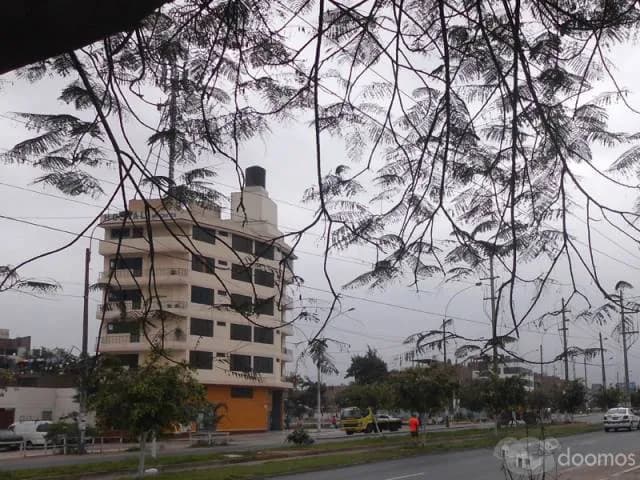 OCASION VENDO EDIFICIO COMERCIAL EN S.M.P. AREA 459 M2 - Av. Tomás Valle — foto 2