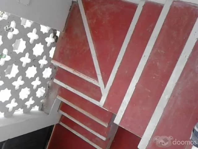 venta de casa de dos niveles — foto 2