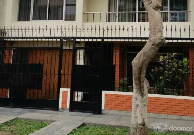 LOS OLIVOS VENDO CASA BIEN UBICADA — foto 4