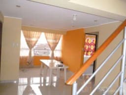 VENDO DUPLEX LOS OLIVOS