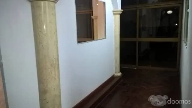 Alquiler de oficina Surco 200 m2 a 1550 Dólares — foto 2